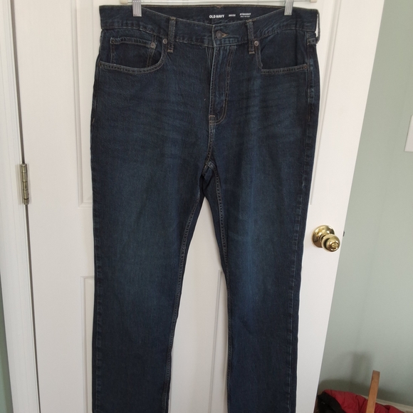 Old Navy Men's Relaxed Fit Dark Blue Jeans - Picture 2 of 3